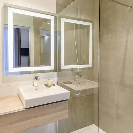 Grand Paris - Boutique Hotel