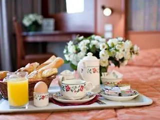Ξενοδοχείο Grand Paris 3*