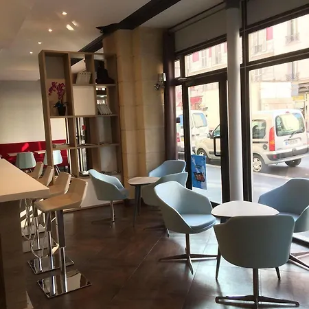 Ξενοδοχείο Grand Paris 3*