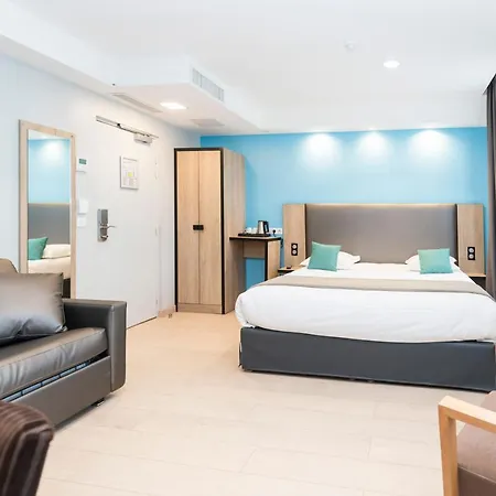 Ξενοδοχείο Grand Paris 3*